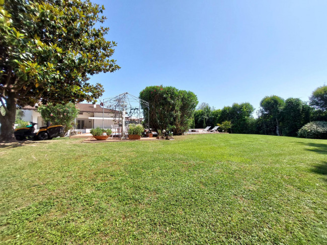 Villa in vendita a Forte dei Marmi