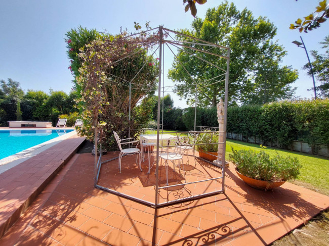 Villa in vendita a Forte dei Marmi
