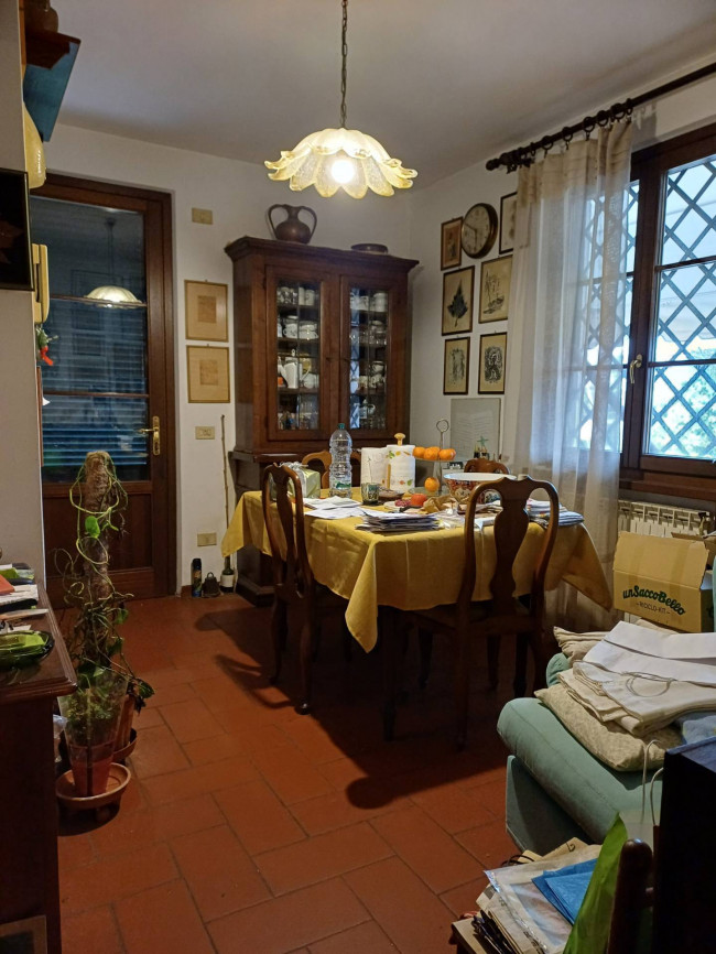 Villa bifamiliare (singola unita') in vendita a Camaiore