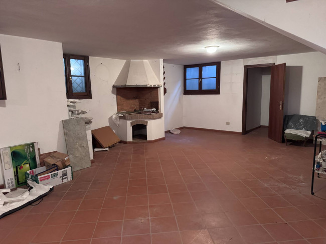 Villa bifamiliare (singola unita') in vendita a Camaiore