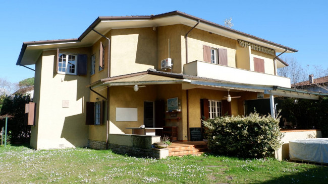  for sale in Forte dei Marmi