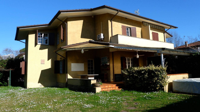  for sale in Forte dei Marmi