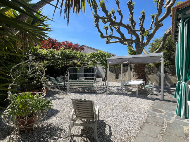 Casa singola in affitto stagionale a Forte dei Marmi