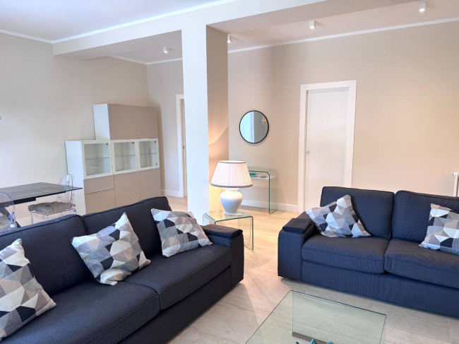 Small villa for seasonal rent in Forte dei Marmi