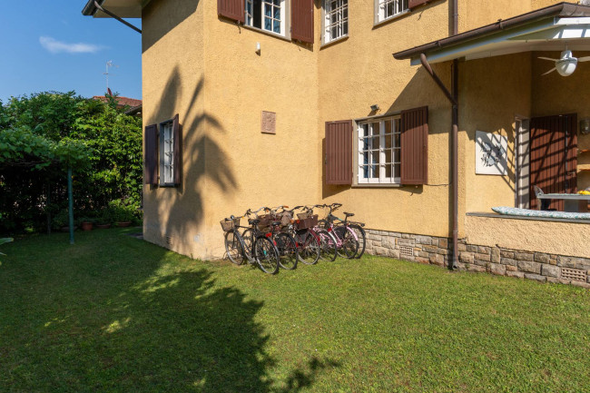  for sale in Forte dei Marmi