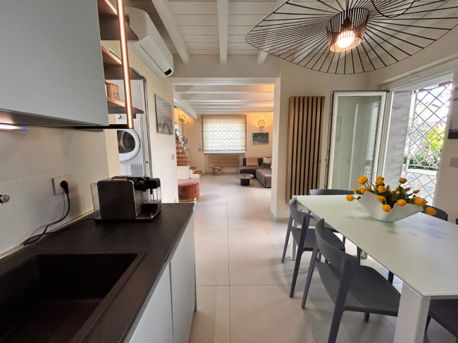 Villa bifamiliare (singola unita') in vendita a Forte dei Marmi