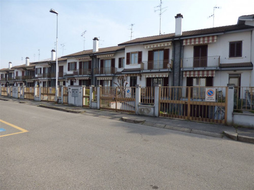 Ville a schiera in Vendita a Paullo