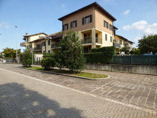 Appartamento in Vendita a Cervignano d'Adda