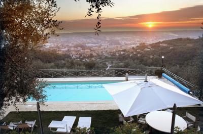 Casa indipendente in vendita a Capriglia, Pietrasanta (LU)