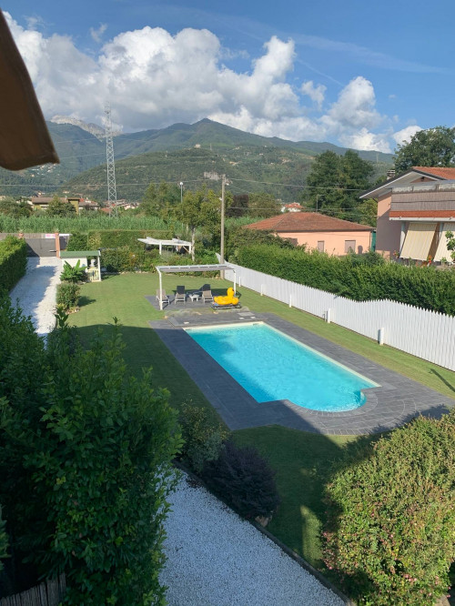 Appartamento con piscina