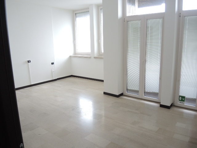  bergamo affitto quart: centrale linea-casa-bergamo