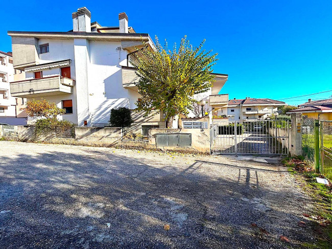 Semi indipendente in vendita a Teramo