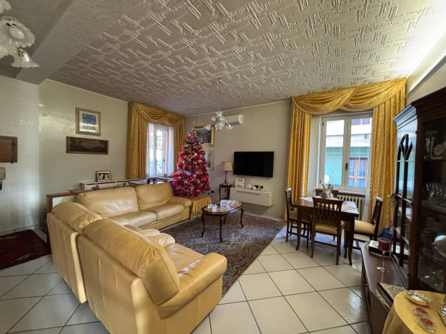 Appartamento con ingresso indipendente in vendita a Teramo