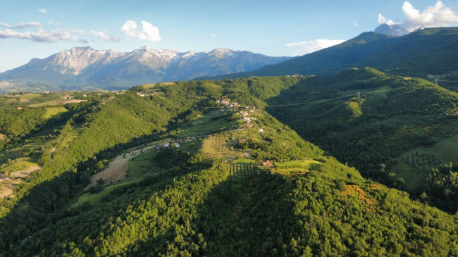 Casa singola in vendita a Montorio al Vomano