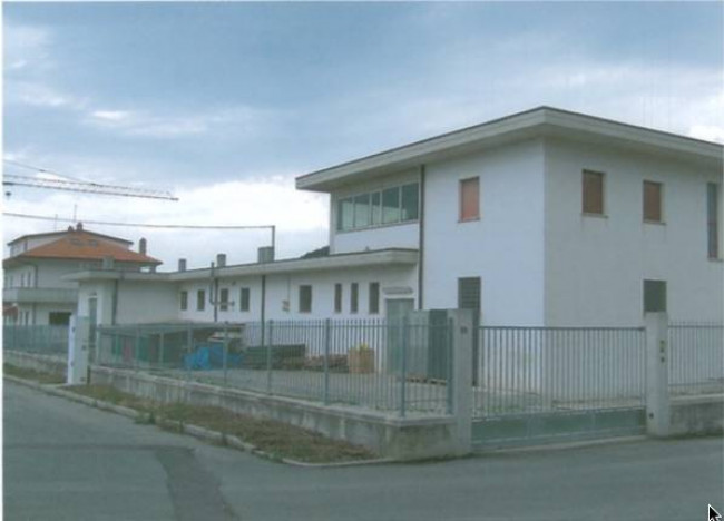 Capannone in vendita a Civitella del Tronto