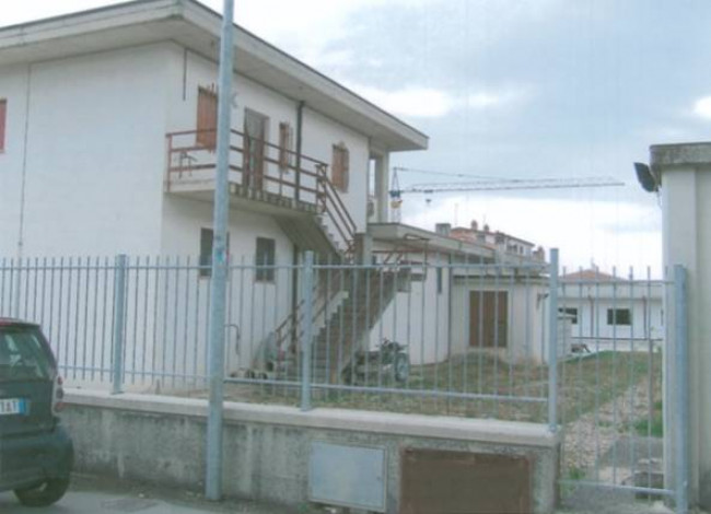 Capannone in vendita a Civitella del Tronto
