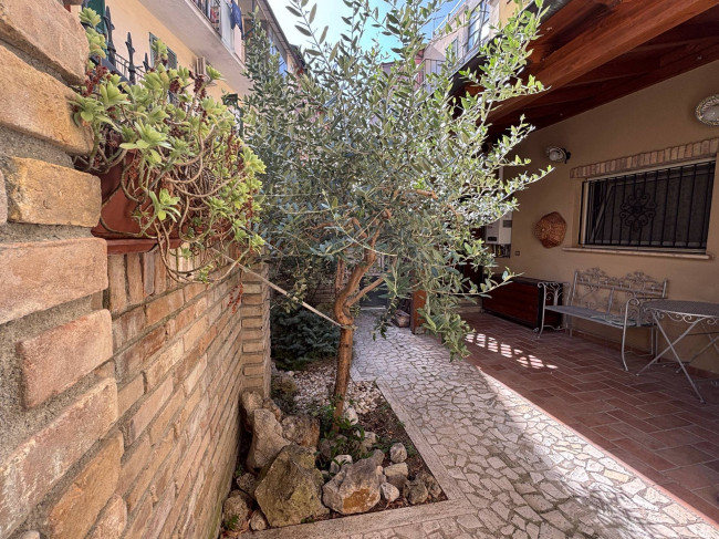 Appartamento con giardino in vendita a Teramo