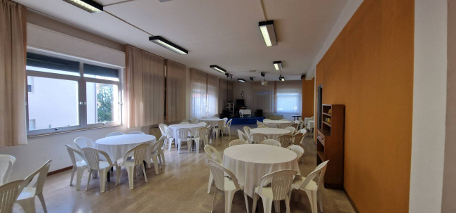 Locale commerciale in vendita a Campli