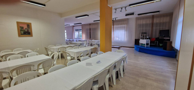 Locale commerciale in vendita a Campli