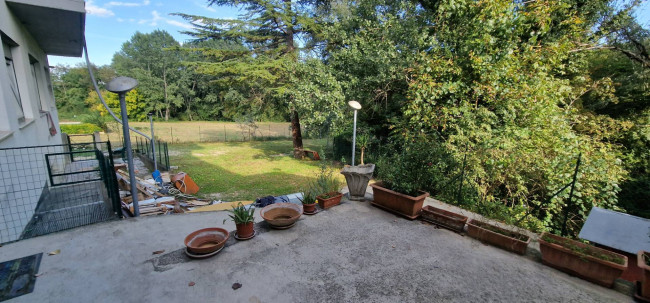 Locale commerciale in vendita a Campli