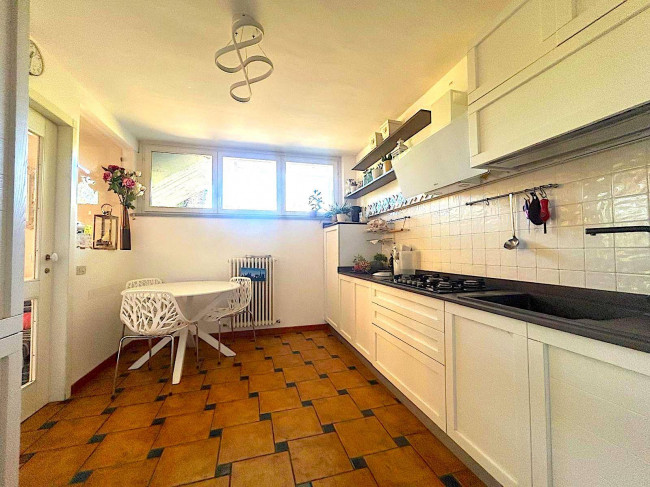Villa con terrazzo e giardino in vendita a Teramo