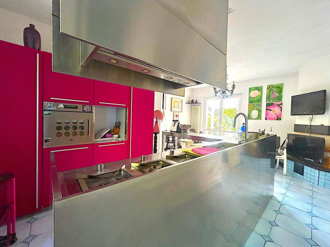 Villa con terrazzo e giardino in vendita a Teramo