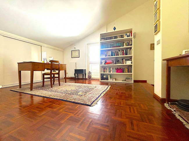 Villa con terrazzo e giardino in vendita a Teramo