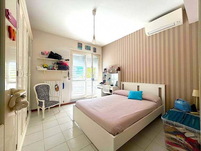 Villa con terrazzo e giardino in vendita a Teramo