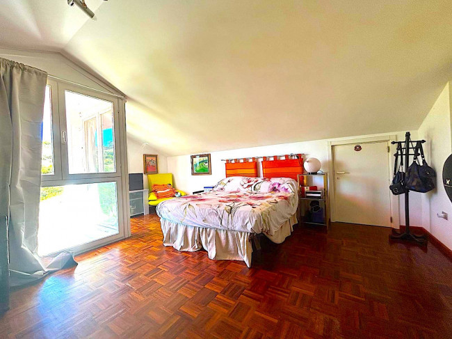 Villa con terrazzo e giardino in vendita a Teramo