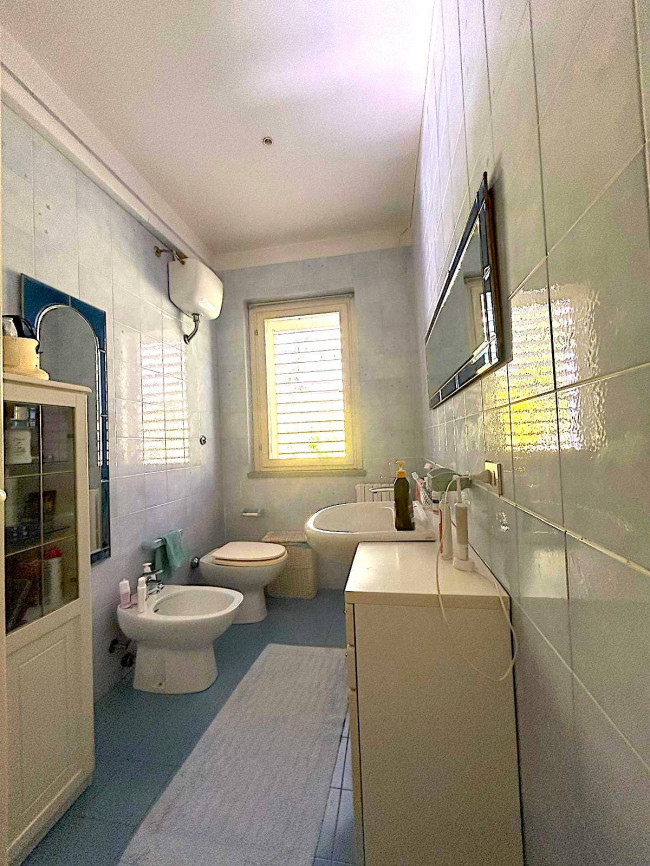 Villa con terrazzo e giardino in vendita a Teramo