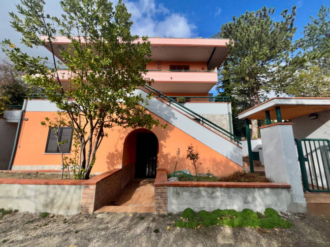 Villa in vendita a Teramo