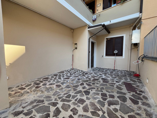 Appartamento con ingresso indipendente in vendita a Teramo