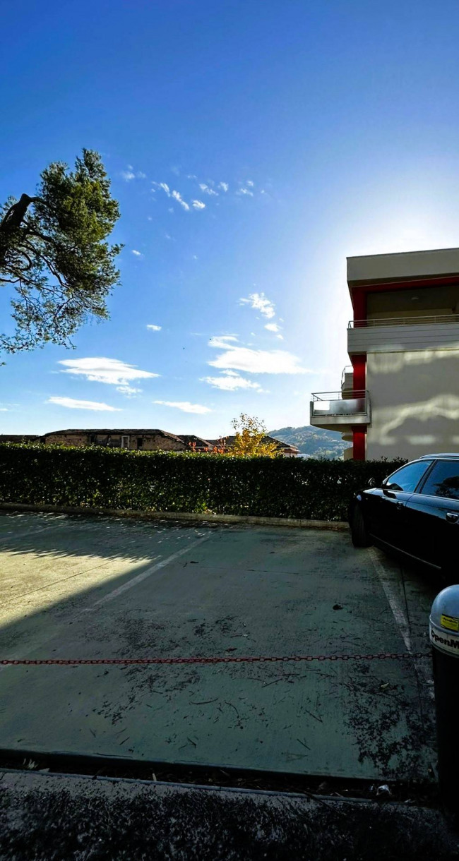 Posto Auto in affitto a Teramo