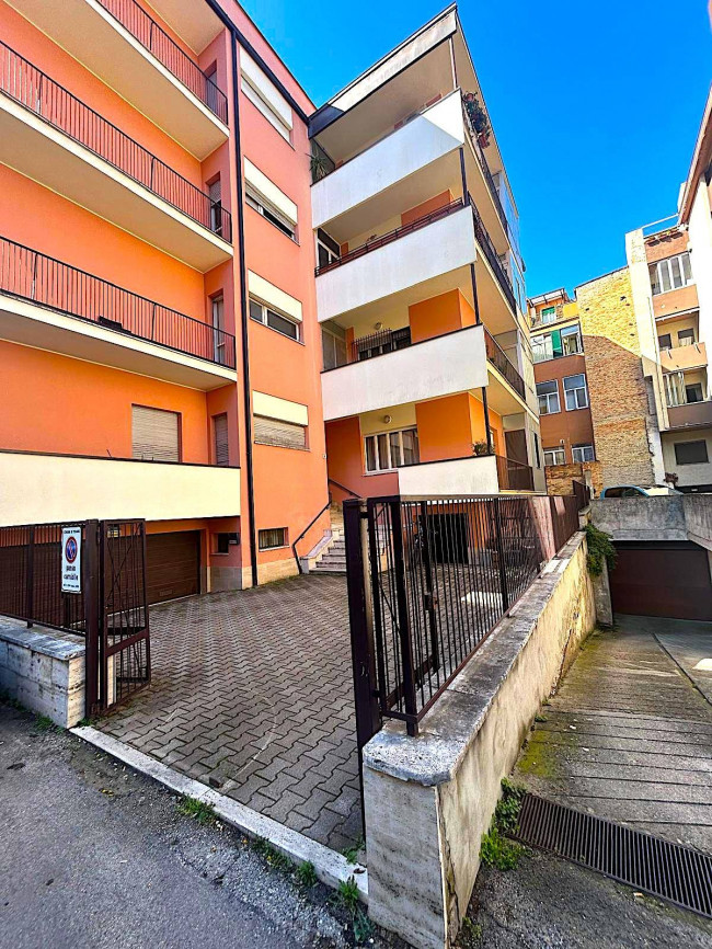 Appartamento centralissimo in vendita a Teramo
