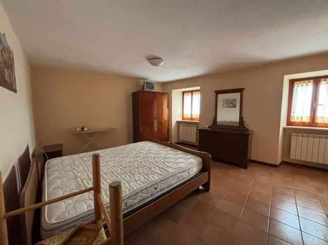 Appartamento con ingresso indipendente in vendita a Teramo