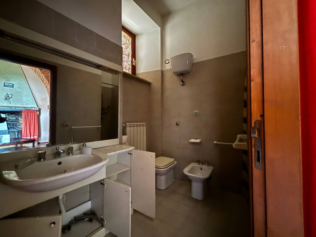 Appartamento con ingresso indipendente in vendita a Teramo