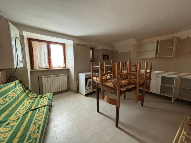 Appartamento con ingresso indipendente in vendita a Teramo