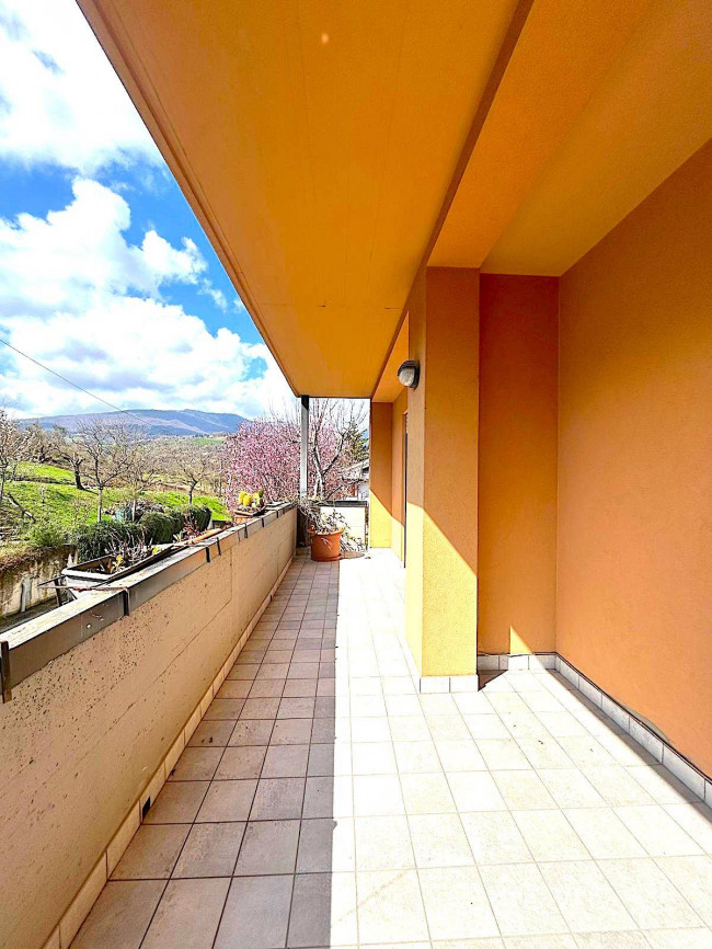 Villa con terrazzo e giardino in vendita a Teramo