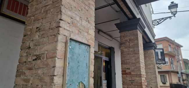 Attività commerciale in vendita a Teramo