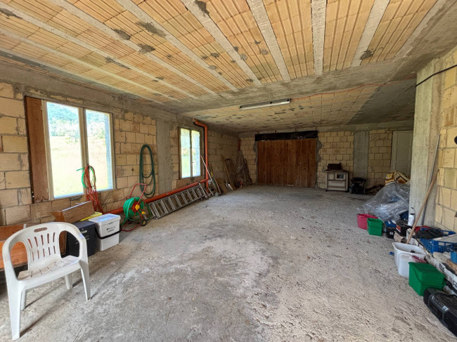 Casa singola in vendita a Torricella Sicura