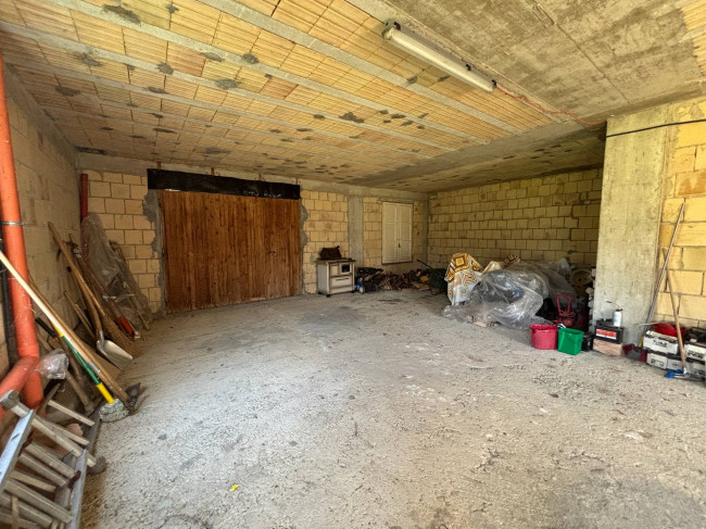 Casa singola in vendita a Torricella Sicura