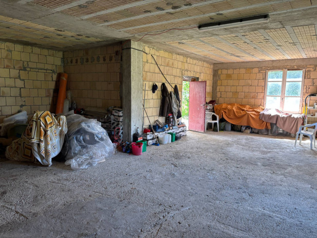 Casa singola in vendita a Torricella Sicura