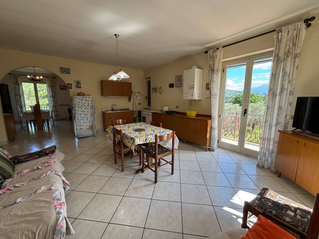 Casa singola in vendita a Torricella Sicura