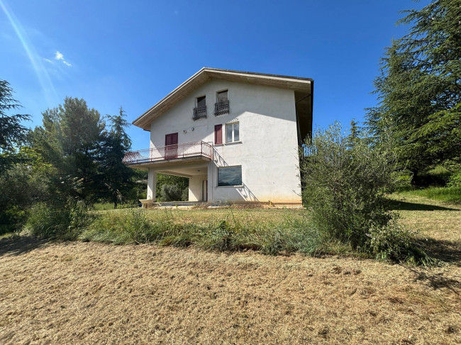 Casa singola in vendita a Torricella Sicura