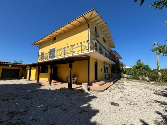 Casa singola in vendita a Teramo
