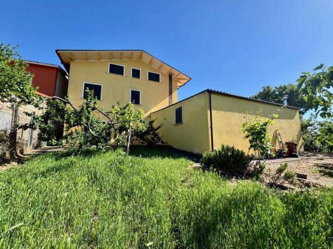 Casa singola in vendita a Teramo