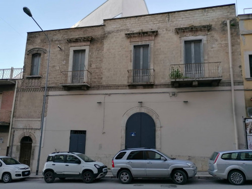 Casa singola in Vendita a Canosa di Puglia
