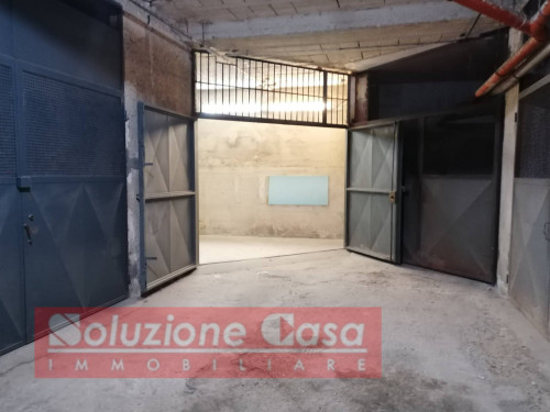 Box o garage in Vendita a Canosa di Puglia