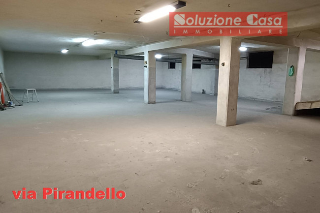 Box o garage in Vendita a Canosa di Puglia