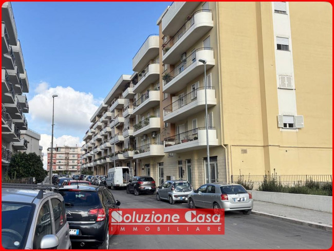 Locale commerciale in Vendita a Canosa di Puglia